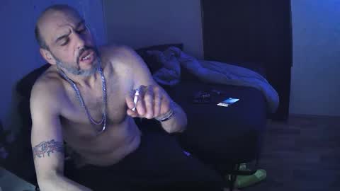 Muffdiver online show from February 2, 8:46 am