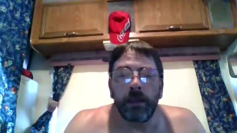 Snapshot of muffman1228 chatting on March 8, 8:45 pm muffman1228 online show from March 8, 8:45 pm