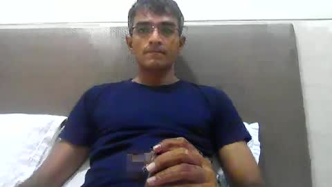 Snapshot of mumbaimonster8inch chatting on June 21, 2:47 am rajesh engineer online show from June 21, 2:47 am