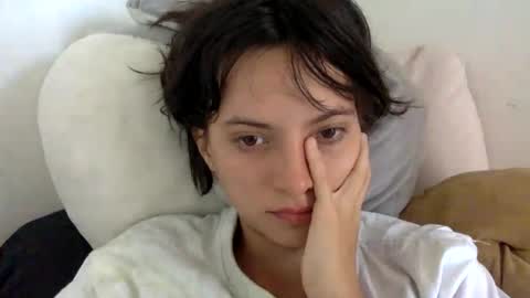 Snapshot of munchi_ chatting on January 7, 1:57 pm   online show from January 7, 1:57 pm