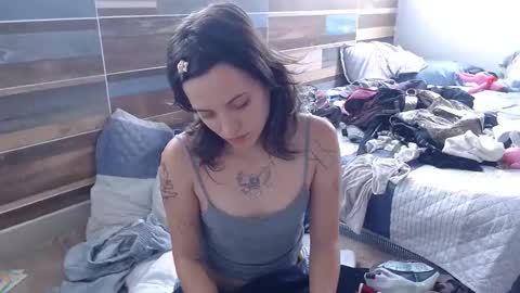 Snapshot of munchi_ chatting on October 8, 3:31 pm   online show from October 8, 3:31 pm