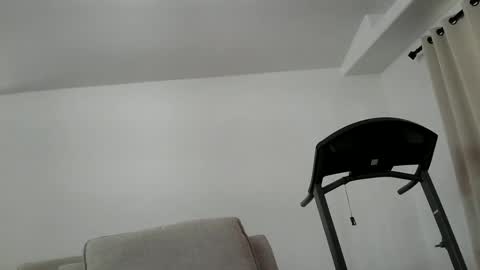 Snapshot of munchies420 chatting on February 16, 1:29 pm Bearded online show from February 16, 1:29 pm