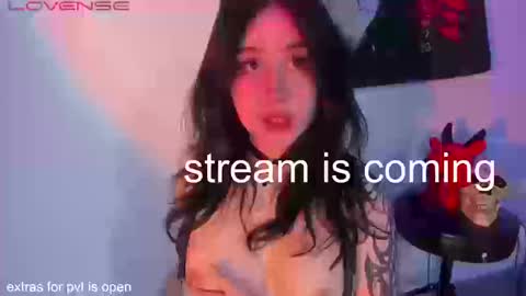 kimi- independent model online show from September 10, 11:27 pm