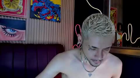 Snapshot of murdockh chatting on June 27, 11:10 pm murdok online show from June 27, 11:10 pm