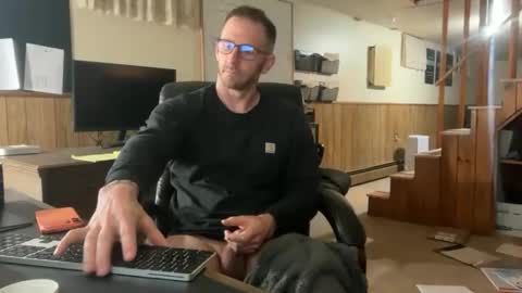 murdockjones7989 online show from April 17, 9:01 am