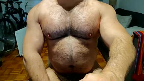 musclbuddy online show from October 23, 9:30 am