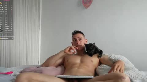 muscle_king_cum online show from March 11, 12:55 pm