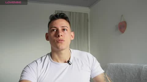 muscle_king_cum online show from April 8, 1:55 pm