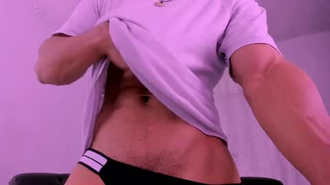 Muscle Man online show from April 12, 4:01 pm