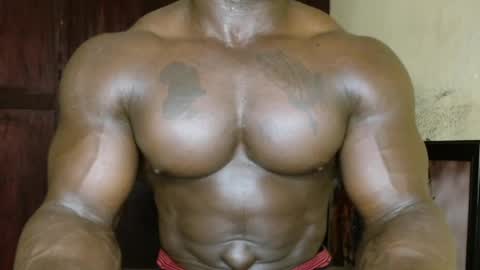 musclegod23 online show from March 21, 12:59 am