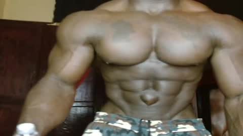 musclegod23 online show from June 23, 4:16 pm