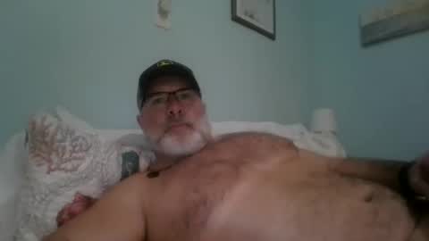 Snapshot of musclemeat41 chatting on December 3, 11:14 pm musclemeat41 online show from December 3, 11:14 pm
