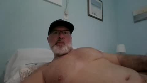 Snapshot of musclemeat41 chatting on March 4, 3:40 pm musclemeat41 online show from March 4, 3:40 pm