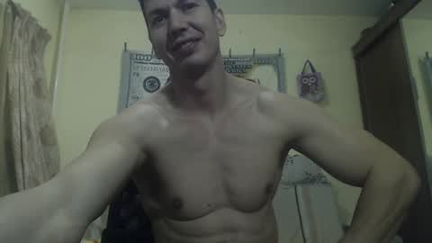 Snapshot of musculargod chatting on February 23, 11:47 pm SexyMuscled online show from February 23, 11:47 pm