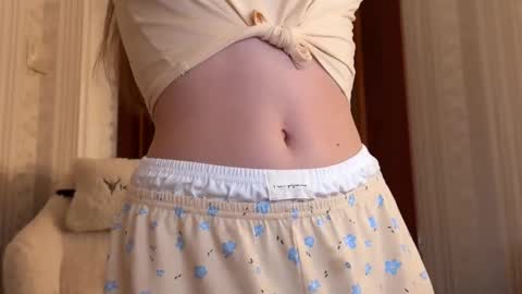 muse_d online show from December 17, 6:14 pm