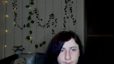 Jeneva online show from April 11, 6:23 pm