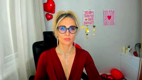 Diana online show from February 15, 11:30 am