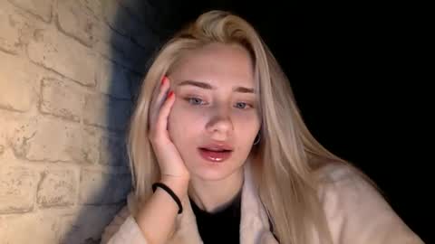 musescorner online show from February 2, 6:17 pm