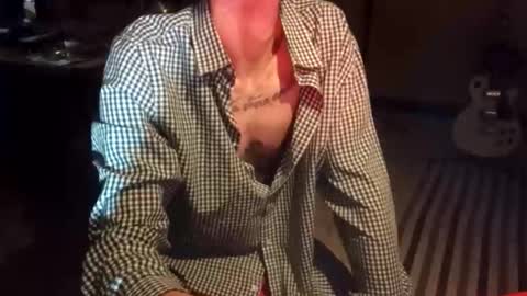 mush_living_room online show from April 8, 4:23 am