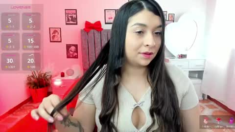Snapshot of mushi_ chatting on April 16, 7:47 pm mushi_ online show from April 16, 7:47 pm