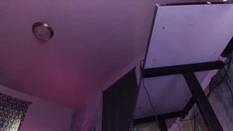 ghost mantis online show from April 16, 9:50 pm