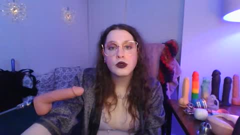 Mx Charlotte online show from April 6, 6:03 am