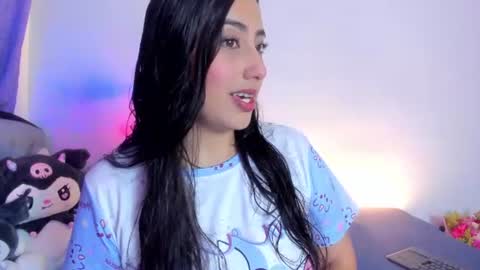 Snapshot of my__aleja chatting on July 9, 7:01 am ........ online show from July 9, 7:01 am