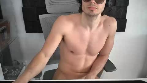 Snapshot of my_lovely_body chatting on April 24, 3:58 pm my_lovely_body online show from April 24, 3:58 pm