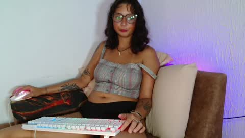 myamillor online show from April 6, 10:11 pm