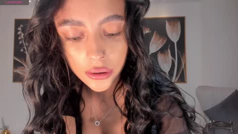 Snapshot of myaravachi chatting on January 25, 8:53 pm Mya Ravachi online show from January 25, 8:53 pm