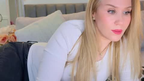 Mya-be Yours P online show from February 9, 9:28 pm