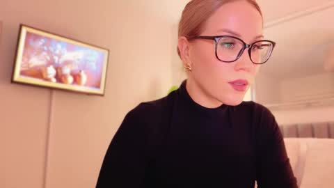 Mya-be Yours P online show from February 21, 8:32 pm