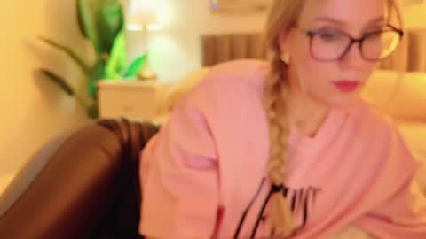 Mya-be Yours P online show from April 4, 9:23 pm