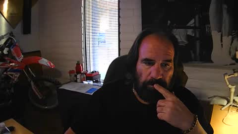 Snapshot of myblueshoe chatting on November 3, 2:07 pm myblueshoe online show from November 3, 2:07 pm