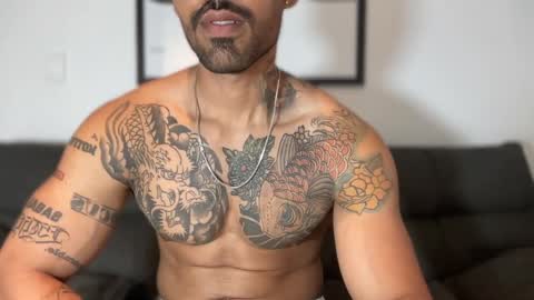 Snapshot of myke_esthetic chatting on January 11, 2:09 am Myke esthetic online show from January 11, 2:09 am