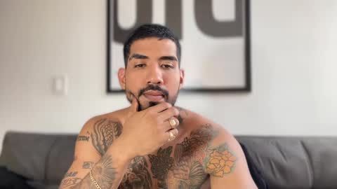 Snapshot of myke_esthetic chatting on February 27, 9:58 pm Myke esthetic online show from February 27, 9:58 pm