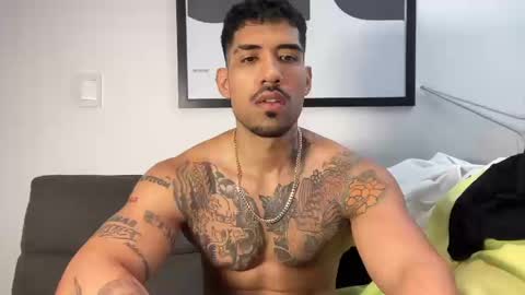 Snapshot of myke_esthetic chatting on September 23, 5:27 pm Myke esthetic online show from September 23, 5:27 pm