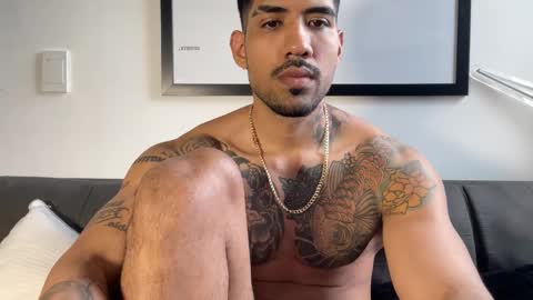 Snapshot of myke_esthetic chatting on September 25, 8:01 pm Myke esthetic online show from September 25, 8:01 pm