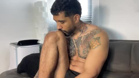 Snapshot of myke_esthetic chatting on February 22, 6:39 pm Myke esthetic online show from February 22, 6:39 pm