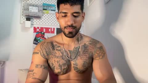 Snapshot of myke_esthetic chatting on June 16, 10:34 pm Myke esthetic online show from June 16, 10:34 pm