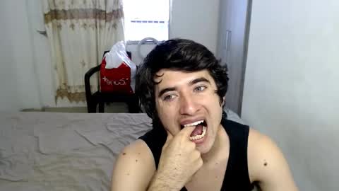 Snapshot of myke_xxx chatting on October 30, 7:25 pm mike online show from October 30, 7:25 pm