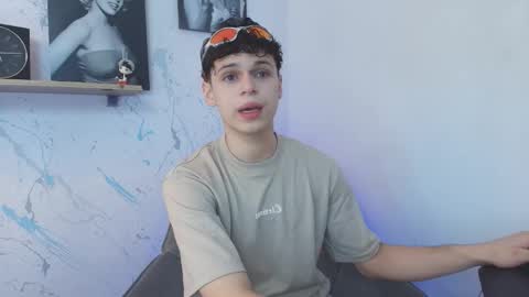 Snapshot of mykelcano chatting on March 3, 1:28 pm Mykel online show from March 3, 1:28 pm