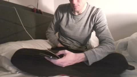 Snapshot of mynaughtyacct chatting on April 7, 4:46 am Felt like showing off online show from April 7, 4:46 am