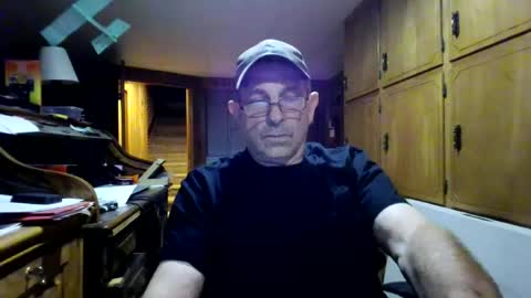 Snapshot of myplzur4u chatting on July 21, 1:19 am myplzur4u online show from July 21, 1:19 am