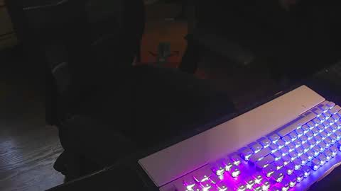 myrares online show from April 3, 11:03 pm