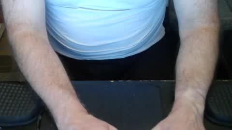 Just hanging out - No pressure online show from June 25, 5:12 am
