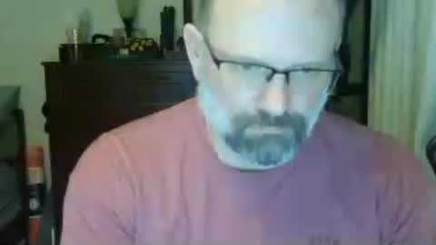 Just hanging out - No pressure online show from July 3, 4:19 am