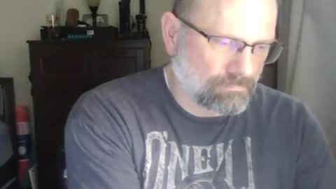 Just hanging out - No pressure online show from July 5, 6:37 pm