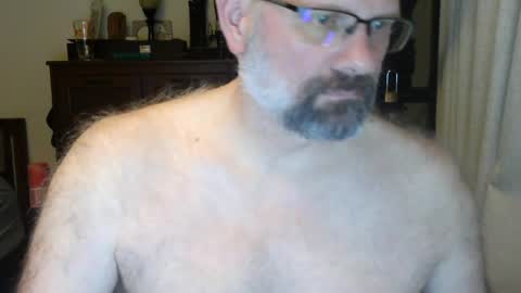 Just hanging out - No pressure online show from July 10, 6:39 am