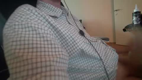 Snapshot of mysteryboy497 chatting on November 12, 1:22 pm mysteryboy497 online show from November 12, 1:22 pm